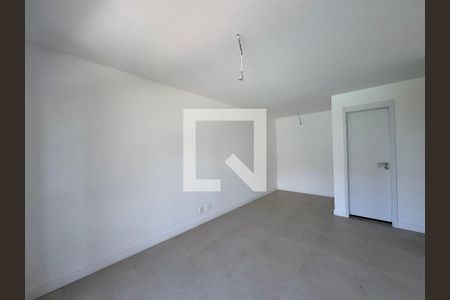 Apartamento à venda com 125m², 3 quartos e 2 vagasSuíte