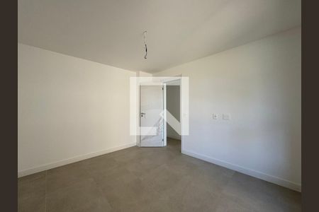 Apartamento à venda com 187m², 4 quartos e 3 vagasQuarto 2