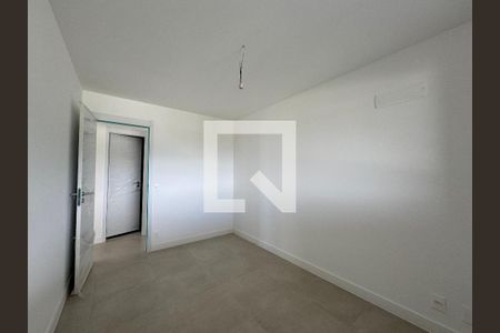 Apartamento à venda com 187m², 4 quartos e 3 vagasQuarto 2