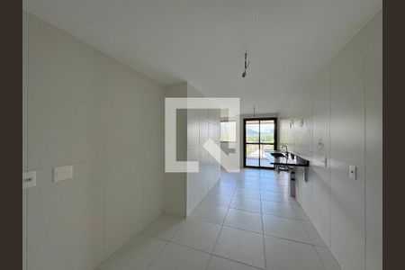 Apartamento à venda com 187m², 4 quartos e 3 vagasCozinha e Área de Serviço