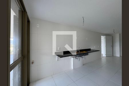 Apartamento à venda com 187m², 4 quartos e 3 vagasCozinha e Área de Serviço