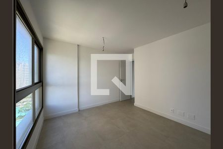 Apartamento à venda com 187m², 4 quartos e 3 vagasSuíte 2