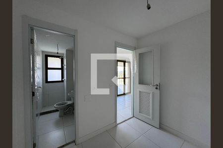 Apartamento à venda com 187m², 4 quartos e 3 vagasCozinha e Área de Serviço - Quarto