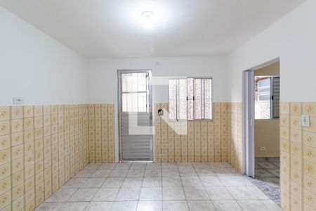 Cozinha de casa para alugar com 1 quarto, 40m² em Vila Marieta, São Paulo