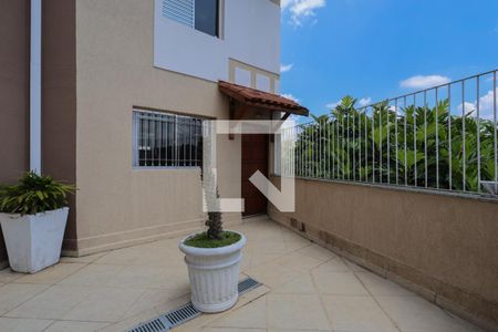 Casa de condomínio à venda com 120m², 2 quartos e 3 vagasFachada da casa