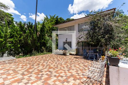 Casa à venda com 400m², 3 quartos e 10 vagasVaranda Frontal