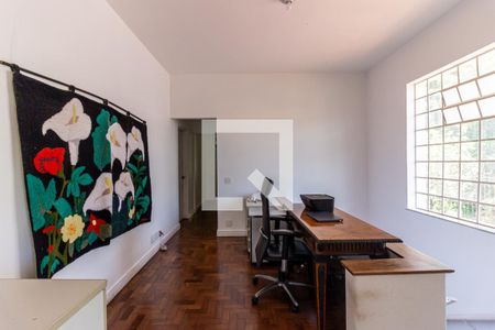 Casa à venda com 400m², 3 quartos e 10 vagasEscritório