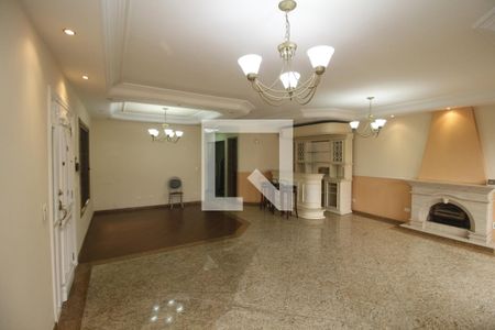 Sala de TV de casa à venda com 4 quartos, 370m² em Vila Carrão, São Paulo