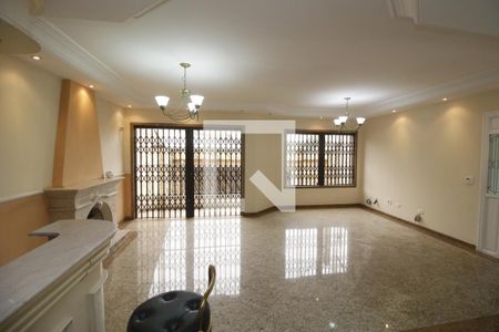 Sala de TV de casa à venda com 4 quartos, 370m² em Vila Carrão, São Paulo