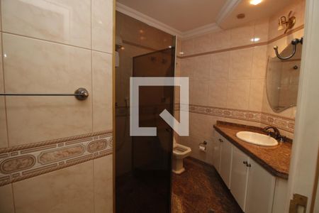 Casa à venda com 370m², 4 quartos e 8 vagasBanheiro Social