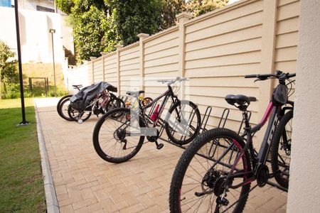 Apartamento para alugar com 32m², 2 quartos e sem vaga Apartamento para alugar com 32m², 2 quartos e sem vagaÁrea comum - Bicicletário