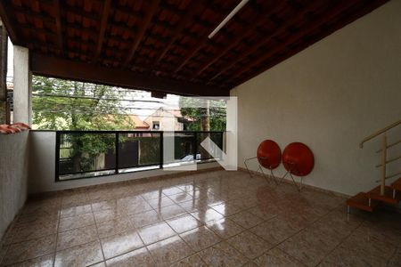 Casa à venda com 157m², 3 quartos e 2 vagasVaranda