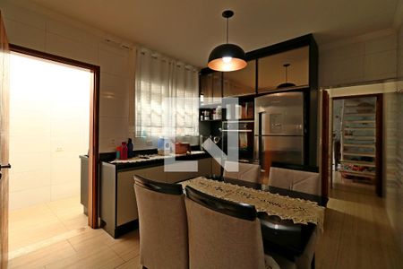 Casa à venda com 157m², 3 quartos e 2 vagasCozinha