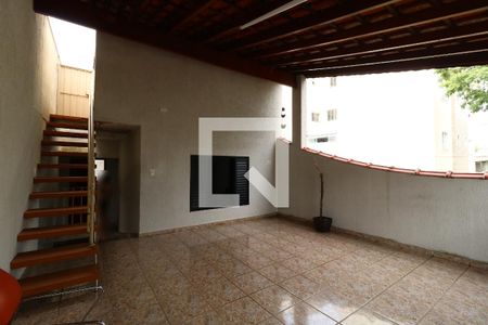 Casa à venda com 157m², 3 quartos e 2 vagasVaranda