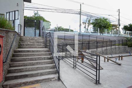 Apartamento à venda com 45m², 2 quartos e 1 vaga Apartamento à venda com 45m², 2 quartos e 1 vagaEntrada