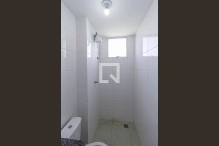 Apartamento à venda com 45m², 2 quartos e 1 vaga Apartamento à venda com 45m², 2 quartos e 1 vagaBanheiro social