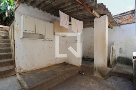 Casa à venda com 92m², 3 quartos e 2 vagasÁrea de serviço