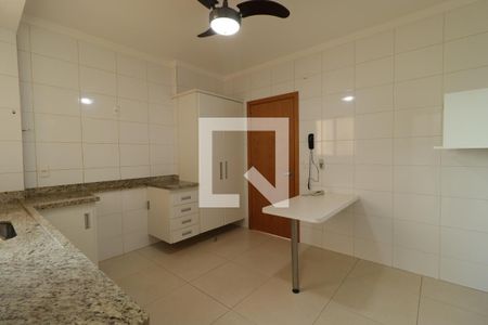 Apartamento para alugar com 136m², 3 quartos e 2 vagasCozinha