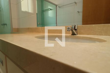 Apartamento para alugar com 136m², 3 quartos e 2 vagasBanheiro