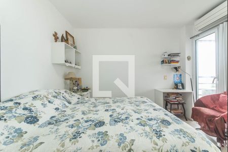 Apartamento à venda com 136m², 2 quartos e 2 vagasSuíte 2