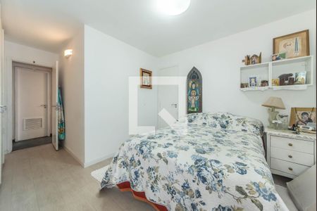 Apartamento à venda com 136m², 2 quartos e 2 vagasSuíte 2