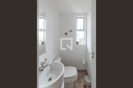 Apartamento à venda com 136m², 2 quartos e 2 vagasLavabo 1