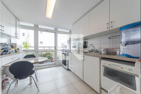 Apartamento à venda com 136m², 2 quartos e 2 vagasCozinha