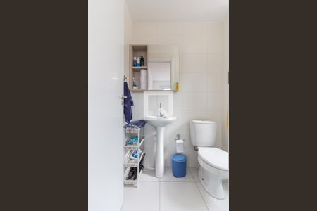 Banheiro de apartamento à venda com 1 quarto, 27m² em Barra Funda, São Paulo