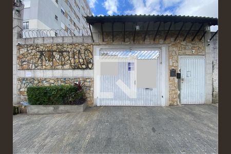 Casa de condomínio à venda com 69m², 2 quartos e 1 vaga Casa de condomínio à venda com 69m², 2 quartos e 1 vagaFachada + placa