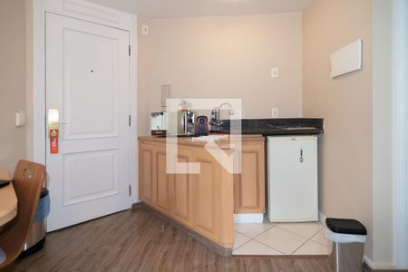 Apartamento à venda com 32m², 1 quarto e 1 vaga Apartamento à venda com 32m², 1 quarto e 1 vagaCozinha