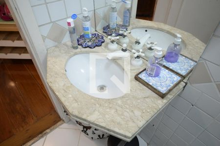 Apartamento à venda com 78m², 2 quartos e 2 vagasBanheiro