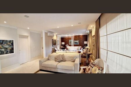 Apartamento à venda com 211m², 3 quartos e 3 vagas