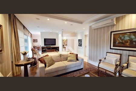 Apartamento à venda com 211m², 3 quartos e 3 vagas