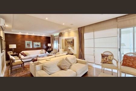 Apartamento à venda com 211m², 3 quartos e 3 vagas