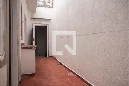 Casa de condomínio para alugar com 47m², 1 quarto e sem vagaQuintal