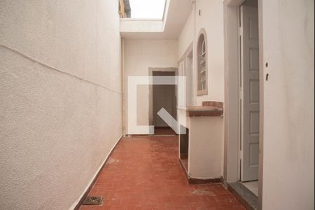 Casa de condomínio para alugar com 47m², 1 quarto e sem vagaQuintal