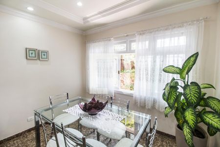 Casa de condomínio para alugar com 600m², 6 quartos e 6 vagasCopa