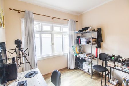 Casa de condomínio para alugar com 600m², 6 quartos e 6 vagasEscritório