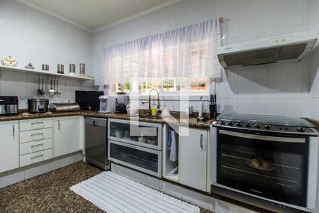 Casa de condomínio para alugar com 600m², 6 quartos e 6 vagasCozinha