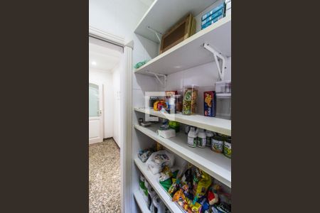 Casa de condomínio para alugar com 600m², 6 quartos e 6 vagasDespensa