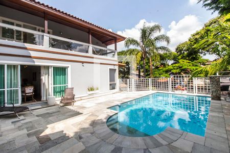 Casa de condomínio para alugar com 600m², 6 quartos e 6 vagasPiscina