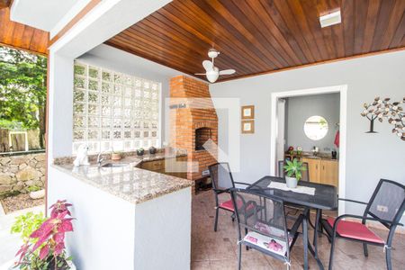 Casa de condomínio para alugar com 600m², 6 quartos e 6 vagasVaranda