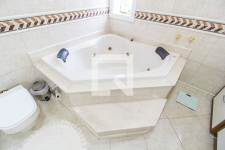 Casa de condomínio para alugar com 600m², 6 quartos e 6 vagasDetalhe do Banheiro da Suite