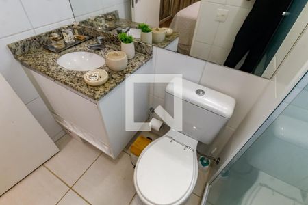 Apartamento à venda com 68m², 2 quartos e 1 vaga Apartamento à venda com 68m², 2 quartos e 1 vagaBanheiro da Suíte