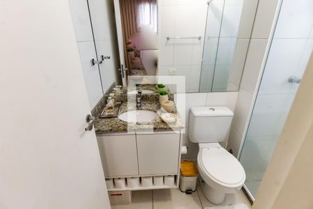Apartamento à venda com 68m², 2 quartos e 1 vaga Apartamento à venda com 68m², 2 quartos e 1 vagaBanheiro da Suíte