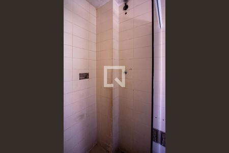 Casa para alugar com 511m², 4 quartos e 5 vagasBanheiro externo