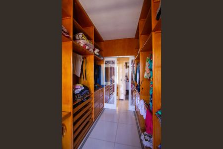 Casa para alugar com 511m², 4 quartos e 5 vagasCloset da Suíte 4