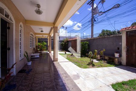 Casa para alugar com 511m², 4 quartos e 5 vagasQuintal