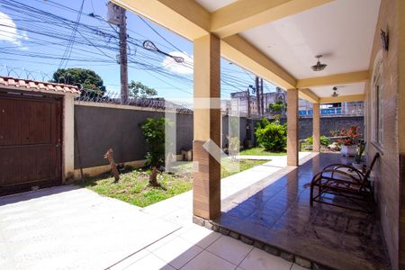 Casa para alugar com 511m², 4 quartos e 5 vagasQuintal