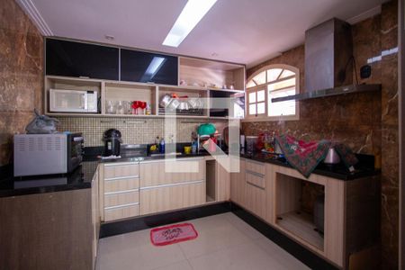 Casa para alugar com 511m², 4 quartos e 5 vagasCozinha